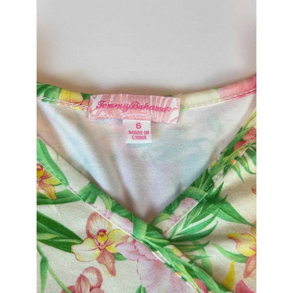 Tommy Bahama excellent size